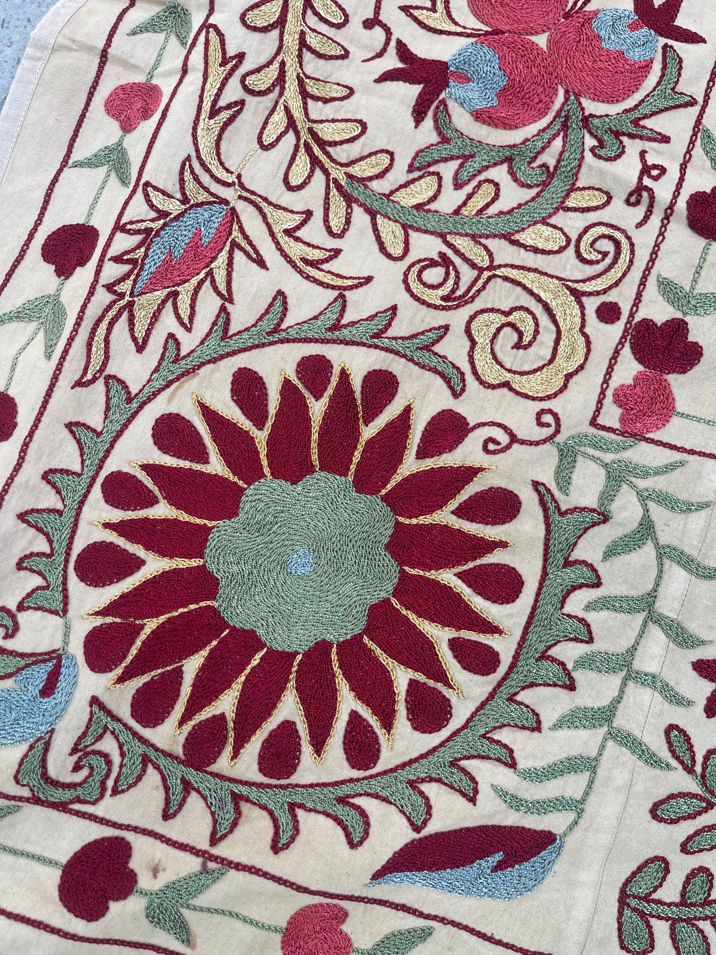 Handmade Silk Suzani Embroidery

Beautiful traditional embroidery made by hand with silk threads.
Elegant design, perfect for decorating a table, wall, or home interior.

Size: 6.6 ft × 4.4 ft
A unique and authentic piece of handmade art
